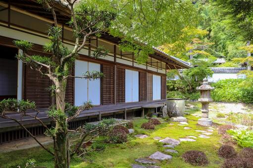 お庭の年間管理